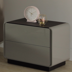 A8-03 格雷森床頭櫃