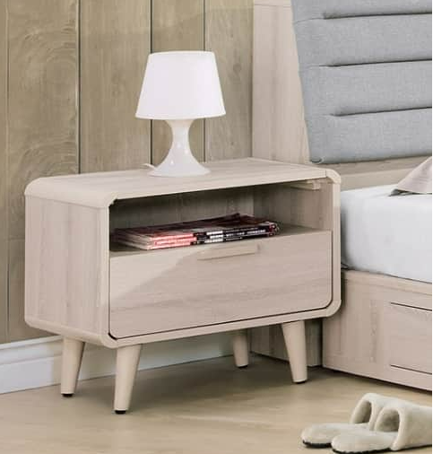 A117-01 珊蒂床頭櫃