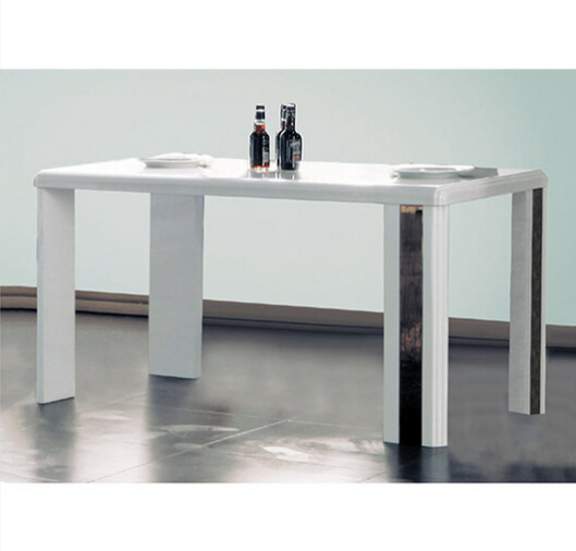 D857-Z062 伯特白色餐桌