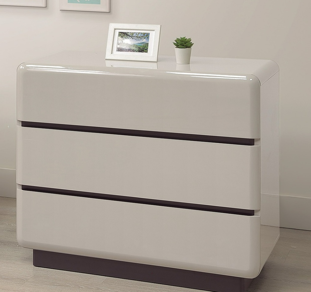 A21-04 艾格妮2.7尺三抽櫃