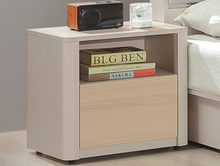 C523-7 松語奶茶木紋床頭櫃