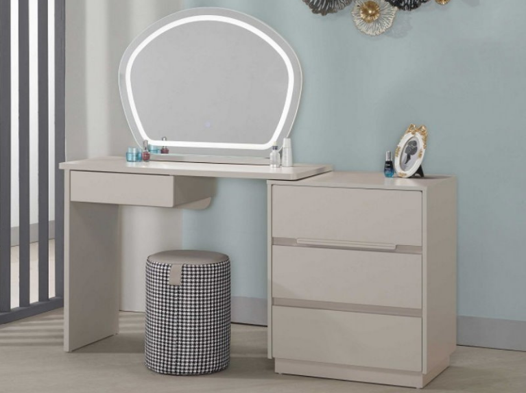 414-2  聖雷莫伸縮鏡台 含椅 (地面至桌面高度75cm） (不可更換方向)