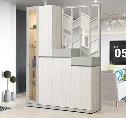 631-2 黛拉4.65*6.5尺玄關組合鞋櫃 全組 ⊙展示櫃附4片8mm玻璃隔板、 ⊙4片活動木隔板、 ⊙附按鍵式黃光投射燈具、 ⊙門片採用3mm強化玻璃、 ⊙屏風櫃附7片活動隔板+2個透氣孔、