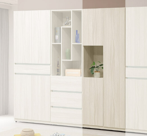 674-4 菲比2.5尺三門收納櫃 ⊙附4大1小活動隔板、