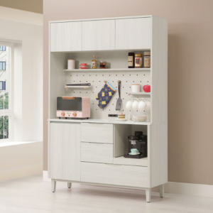 824-4 蓁妮4尺餐櫃 上+下 (下座附1個電線孔.1片活動隔板) (上座洞洞板附2片小隔板+4支長木棍+3支短木棍配件.另附1個2孔2插座.木門內無隔板)